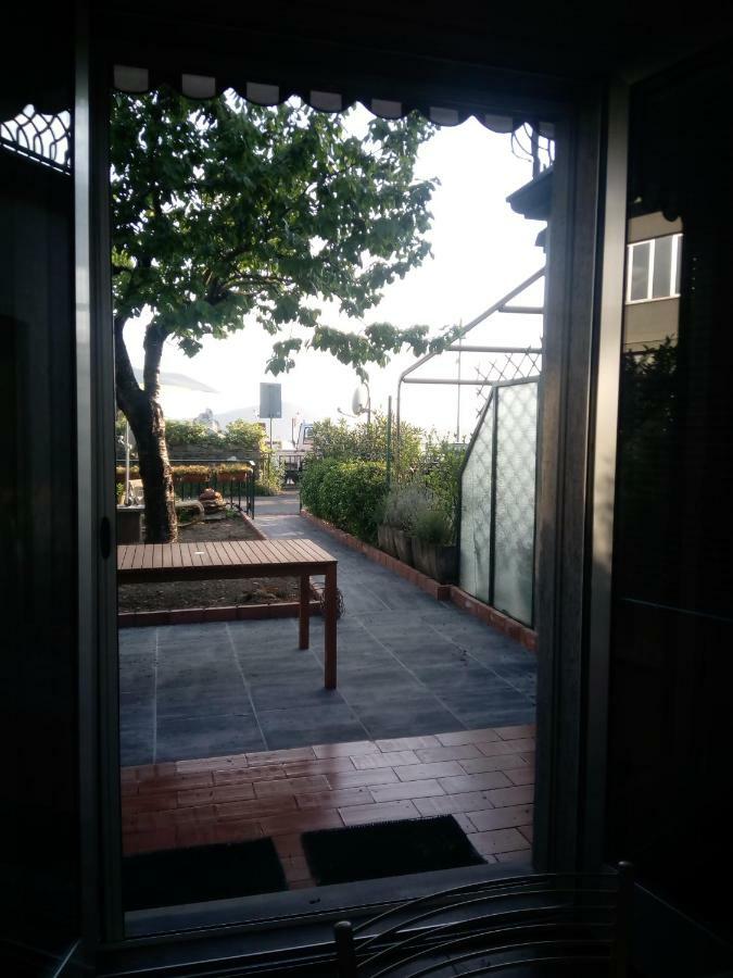 Tigullio Vacations Il Ciliegio Apartment Leivi Eksteriør billede