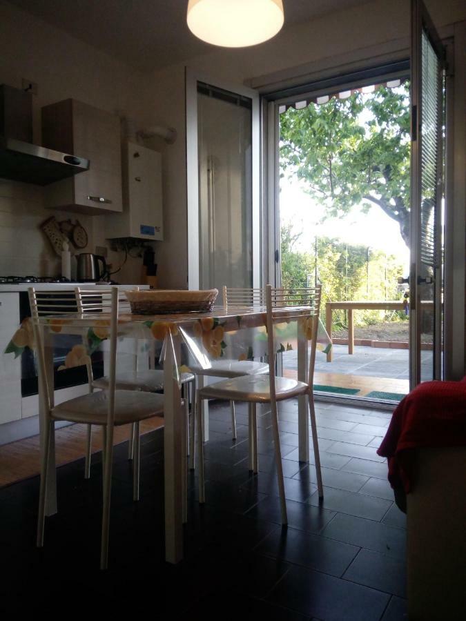 Tigullio Vacations Il Ciliegio Apartment Leivi Eksteriør billede